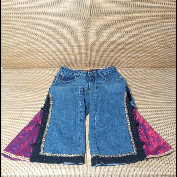 Vintage JNCO Bell Bottom Jeans Sz 7 - Picture 9 of 9